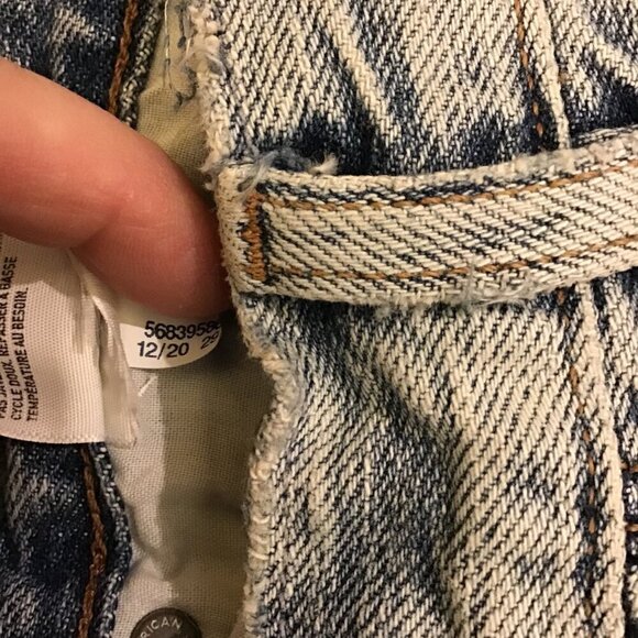 American Eagle 4 Mom Jeans Distressed Blown Out 2020 Women’s High Rise - Picture 10 of 11